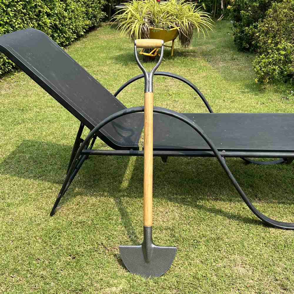 Half moon shovel: image 8